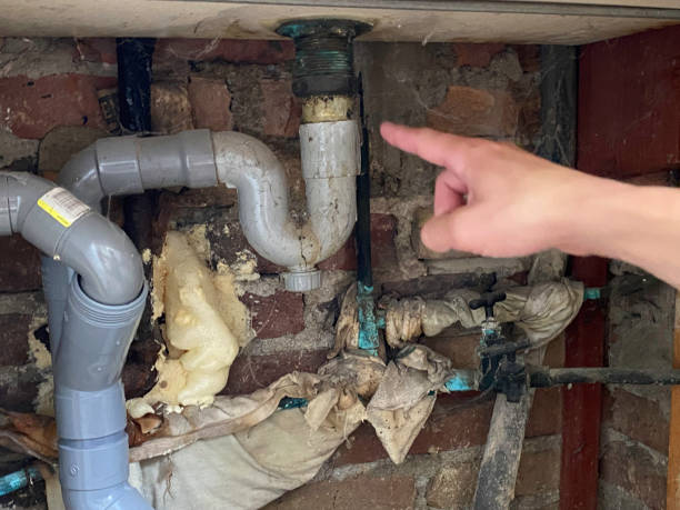 Best Emergency water damage restoration  in South Gate, CA